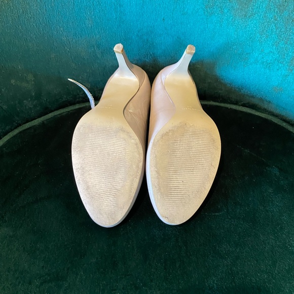NINE WEST beige shoes - Picture 4 of 5